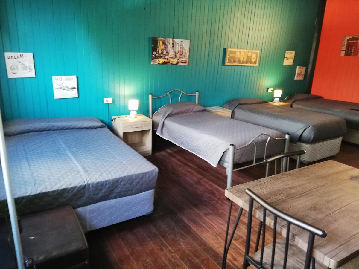 Hostal La Casona Los Ángeles Εξωτερικό φωτογραφία